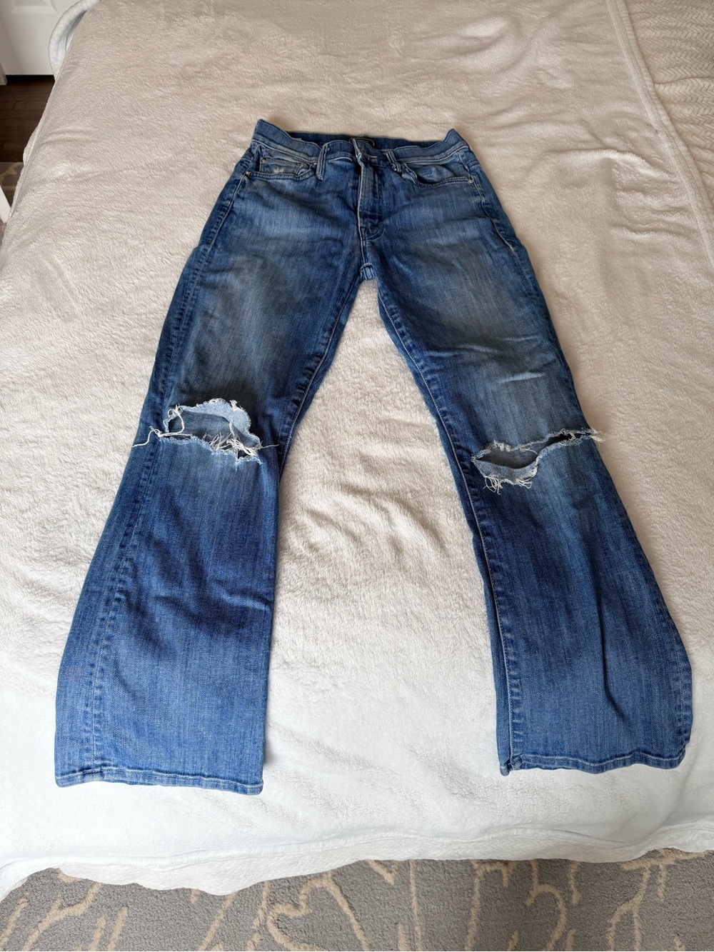 Mother The Insider Crop Women’s Blue Distressed Flared Jeans